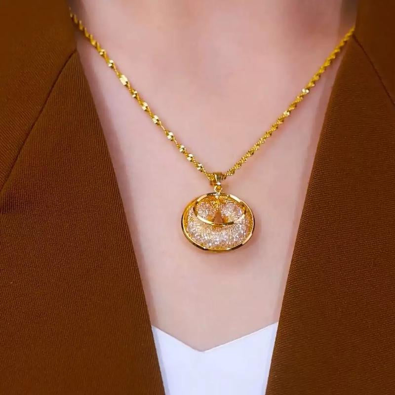 2025 New Crystal Necklace, Micro-Pave round Pendant Short Chain, Chic Elegant Statement Jewelry, Minimalist Collarbone Necklace for Women