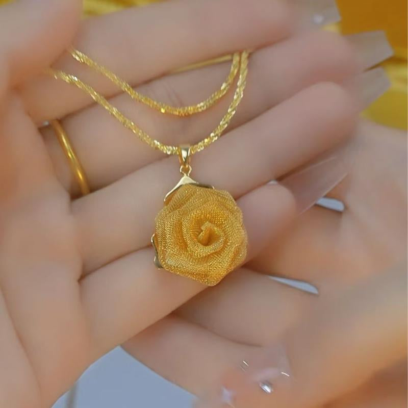 Chinese Style Rose Necklace, Luxury Gold Pendant, Chic Minimalist Statement Jewelry, Elegant Collarbone Chain for Women